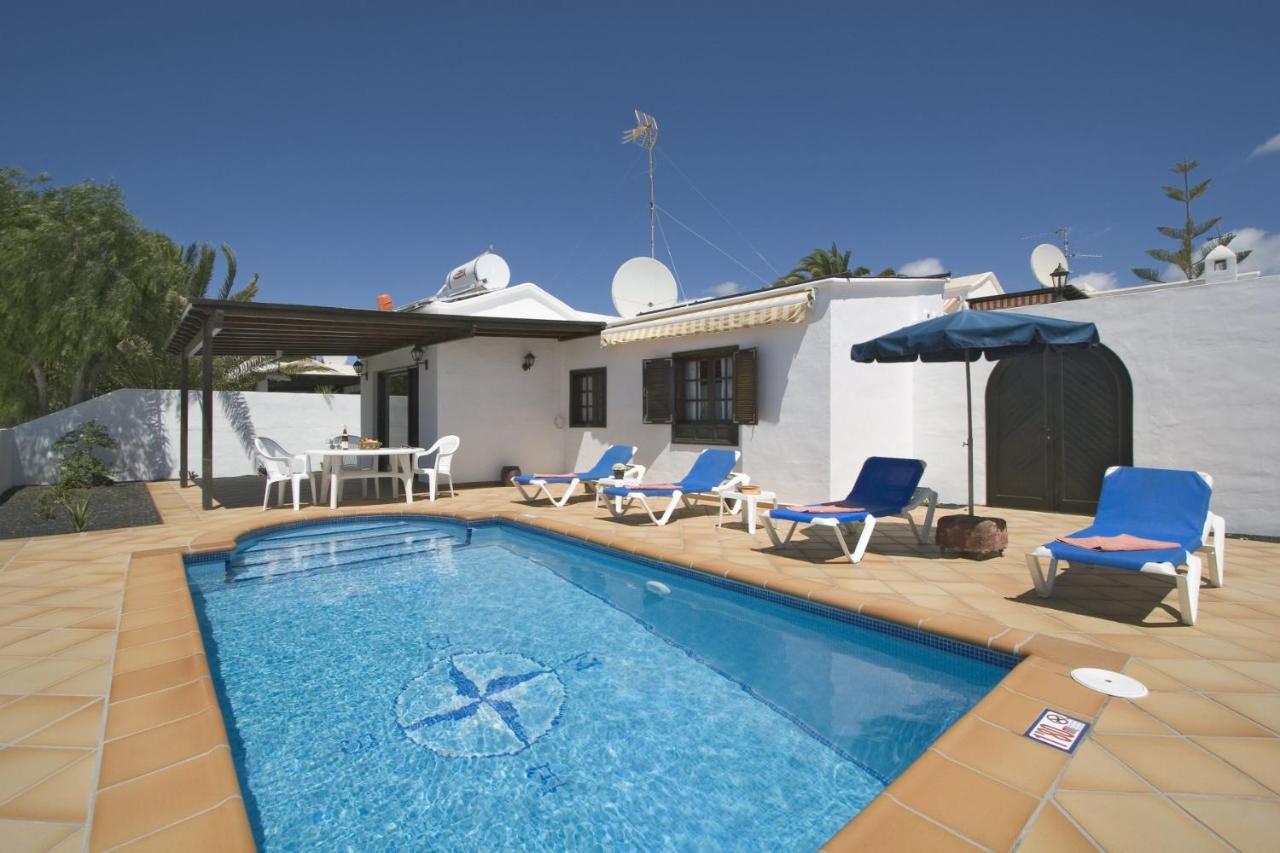 2 Bedroom Villa 'The Bungalow' With Private Heated Pool. Puerto del Carmen  Buitenkant foto